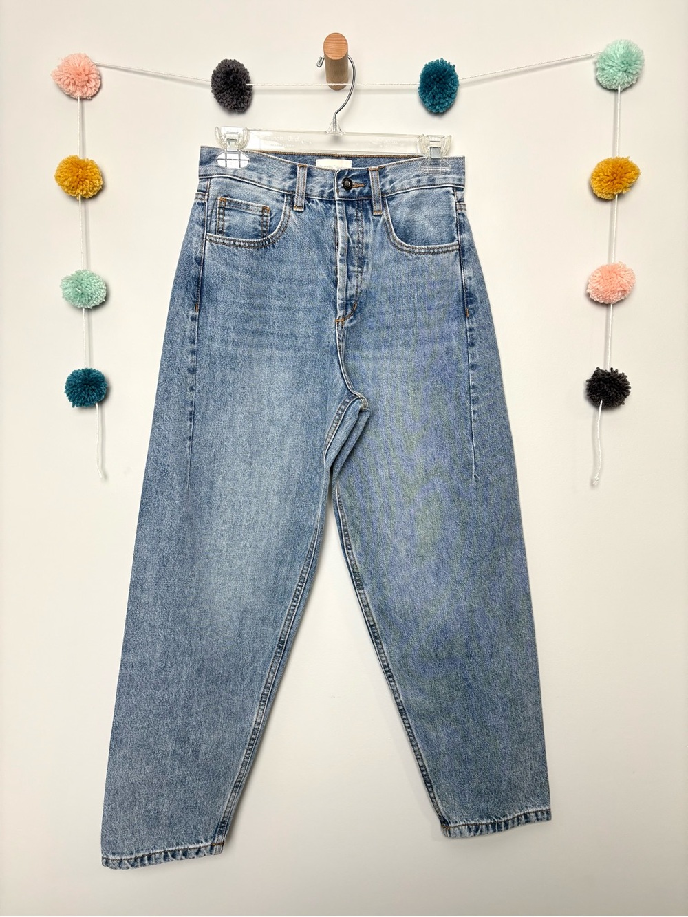 Favorite Daughter The Nikki Midrise Barrel Ankle Jeans in Venice